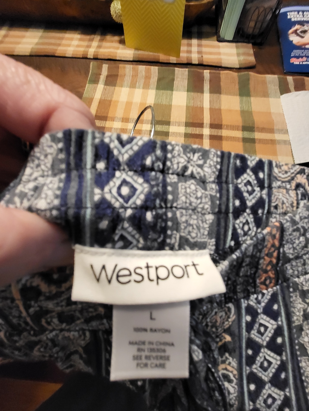 Westport Navy and White Geometric Paisley Elastic Capris